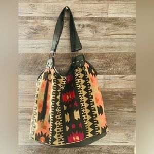 Rue 21 Purse. Size: M/L. Colors: black, tan, wine, salmon, red, orange.